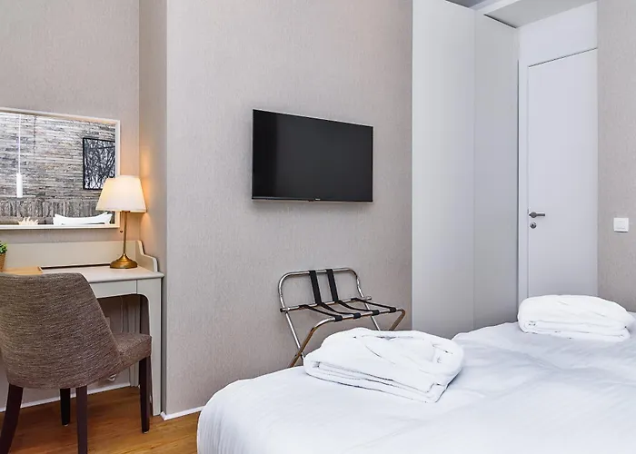 Belgrade Inn Garni Hotel